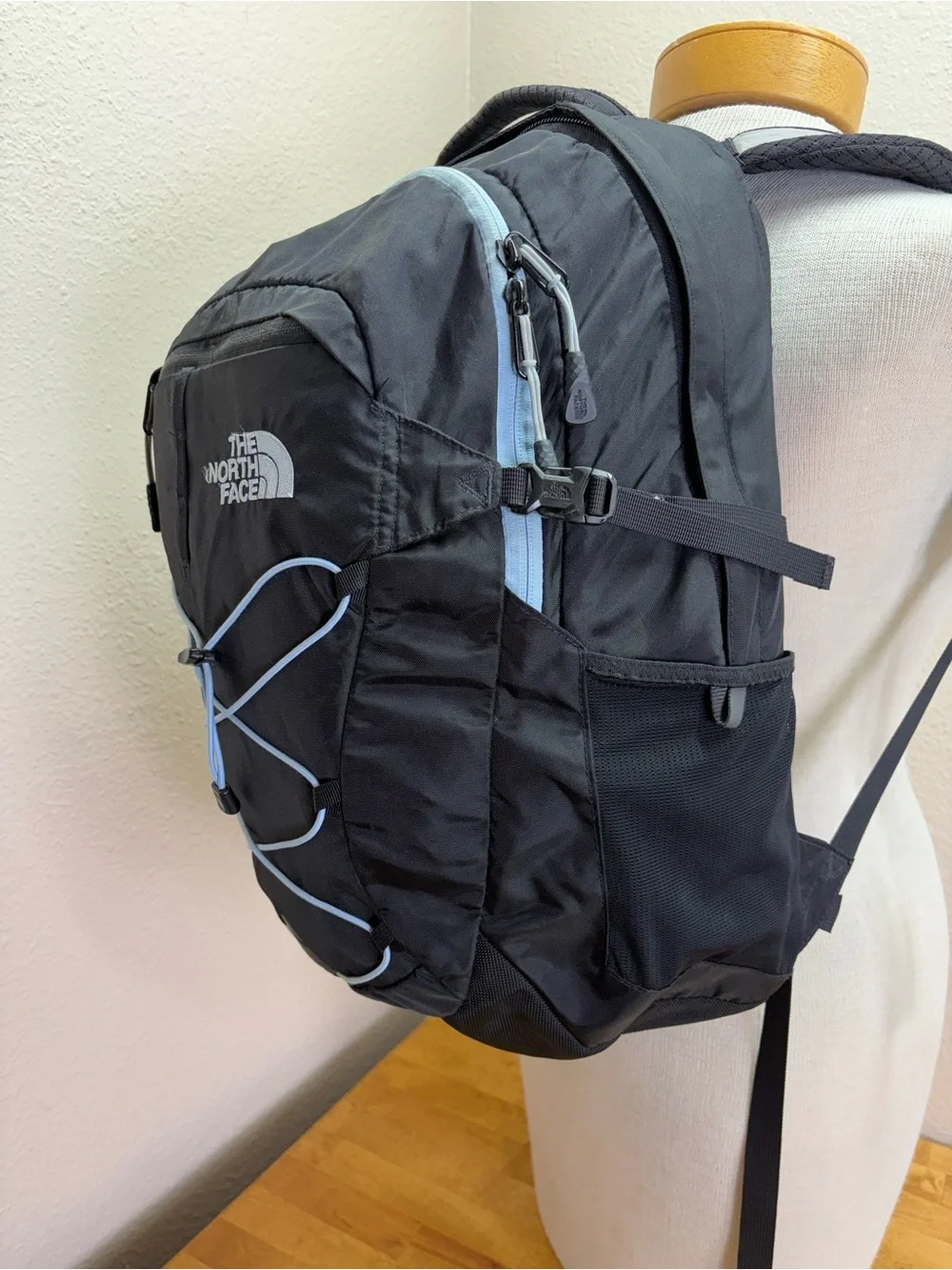 The North Face Borealis Backpack Black Blue FlexVent Laptop School Travel 28L